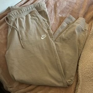Nike Sweatpants